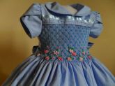 vestido azul porcelana
